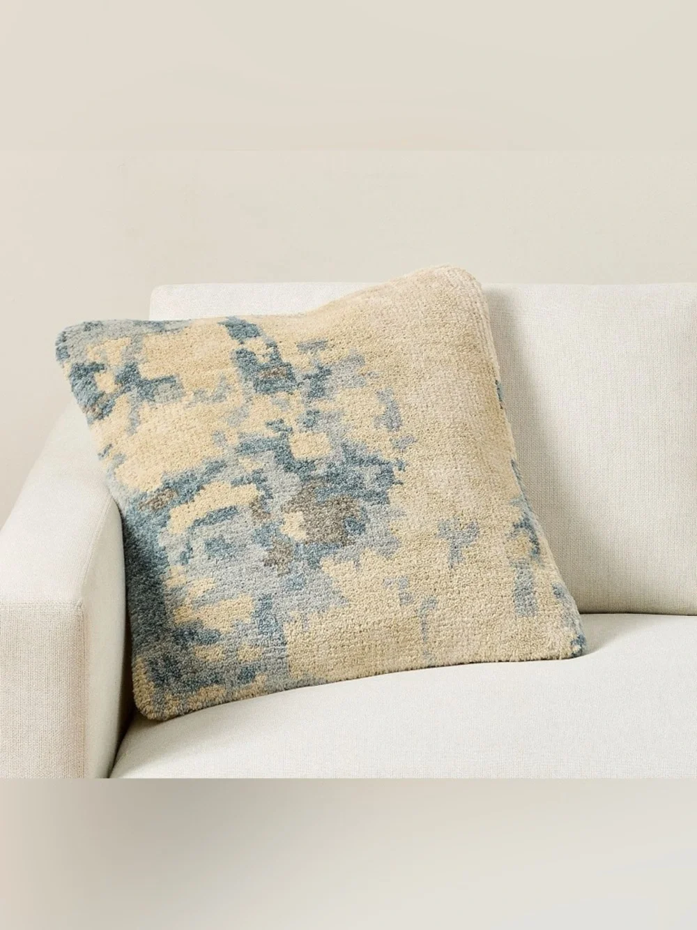 Pottery Barn Island Hand-Knotted Pillow Cover